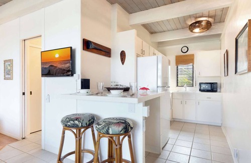 Kailua-Kona Condo | Kona Bali Kai 362 – For 2 Guests