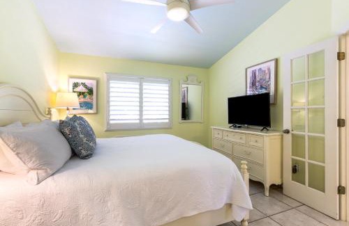 Rock Harbor Hotel | Kona Kai Resort and Gallery