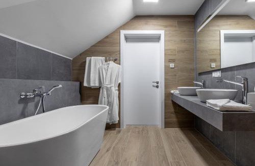 Podil Hotel | KONTRAKT Boutique Hotel
