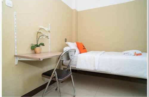 Old Jakarta House | KoolKost near Lokasari Square (Minimum Say 6 Nights)