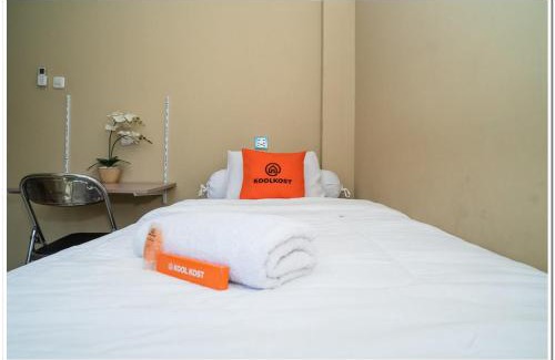 Old Jakarta House | KoolKost near Lokasari Square (Minimum Say 6 Nights)