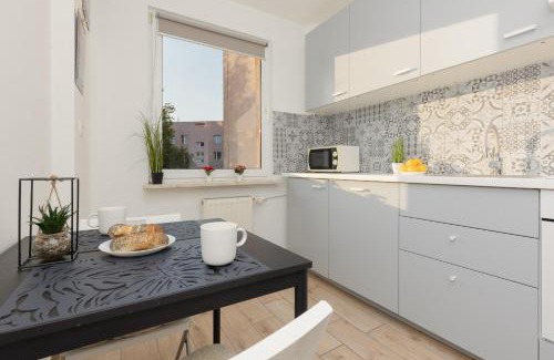 Ursynow Apartment | Kopcińskiego Bright & Spacious Apartment Warsaw Ursynów by Noclegi Renters