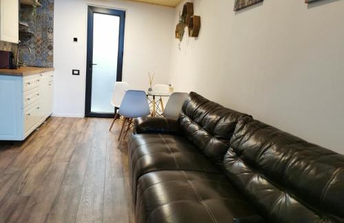 Balotesti Cabin | Kopel Haus - Studio - Self acces cod location