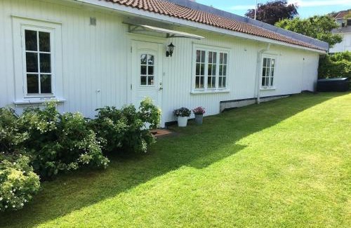 Stavern Apartment | Koselig maritim leilighet sentralt i Stavern
