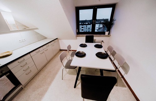 Wallersheim Apartment | Kostengünstige Unterkunft für Monteure & Firmen Inkl. Parkplatz