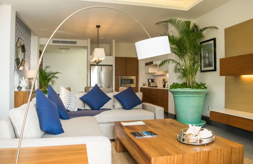 La Puntilla Hotel | Kovay Gardens