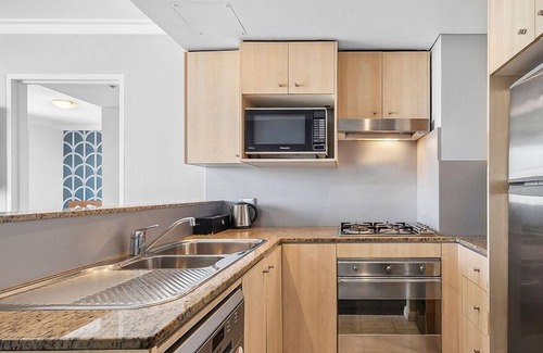 Haymarket Apartment | KozyGuru | Central Sydney | 2 Bed 2 Bath City View