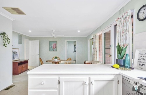 Glen Waverley House | KozyGuru | Glen Waverley | Quiet Home Near Park
