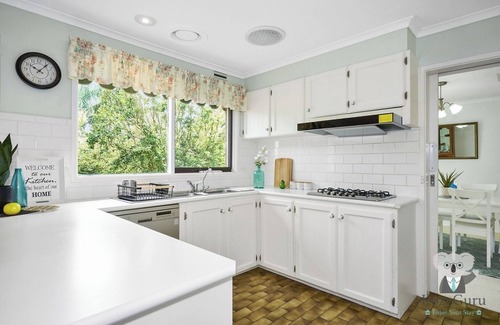 Glen Waverley House | KozyGuru | Glen Waverley | Quiet Home Near Park