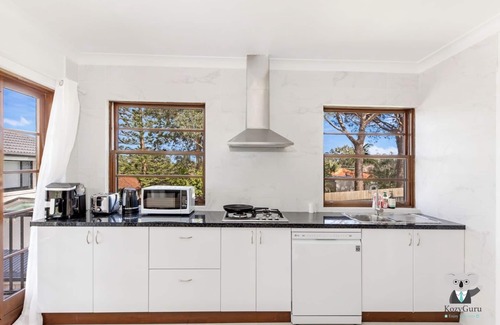 Thornleigh House | KozyGuru | Thornleigh 3BR House Nature Convenience