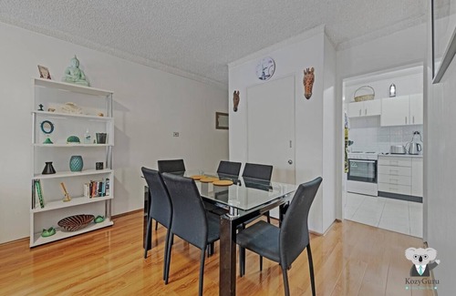 Westmead Apartment | KozyGuru | Westmead | 2Bed Unit + Free Parking