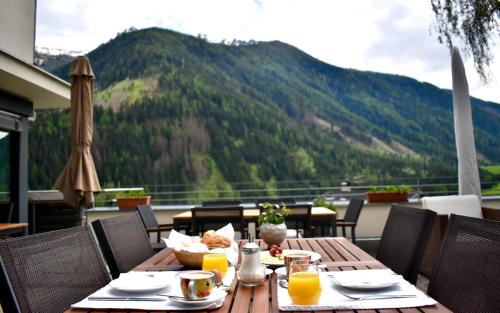 Santa Valburga Hotel | Kreativ Hotel Landhaus Schweigl
