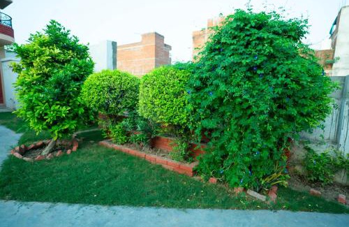 Varanasi House | Krimson Bricks Homestay