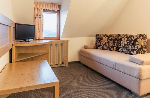 Ambroz pod Krvavcem House | Krvavec Family Room 2