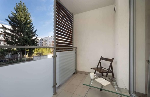 Krzyki Apartment | Krzycka Elegant Apartment Parking by Noclegi Renters
