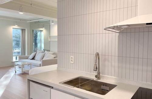 Seongnae-dong Apartment | KSPO, Asan Hospital, Olympic park, Spacious studio