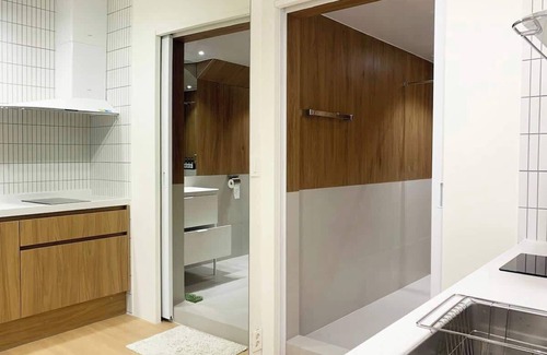 Seongnae-dong Apartment | KSPO, Lotte Tower,Olympic park, Oversized studio