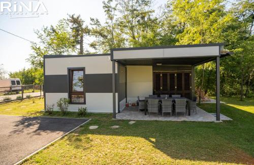 Pakrac House | Kuća za odmor Rina