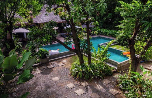 Lian House | Kublihan Matuod Beach Private Pool Home Oasis Lian Batangas