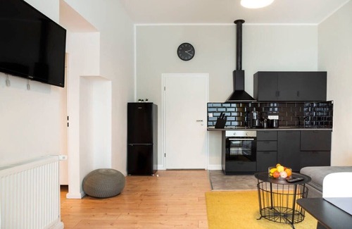 Halensee Apartment | Kudamm plus AC plus SelfCheckIn