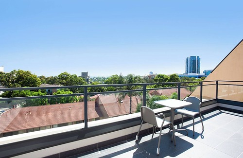 Crows Nest Apartment | KULA - Premium Studio Apartment