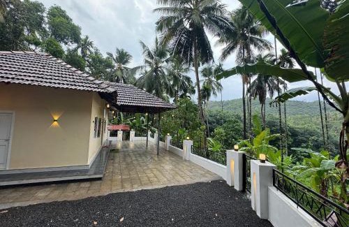 Talipparamba Apartment | Kurinjirappallil Farms Homestay