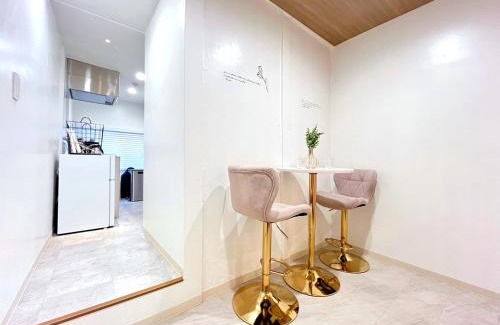Nanbasennichimae Apartment | Kuromon Central Self Inn 202 KI22