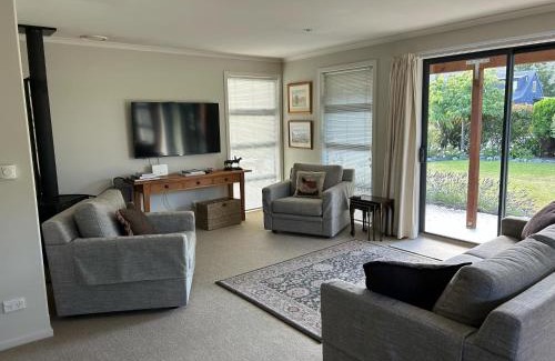 Kurow House | Kurow Garden Retreat