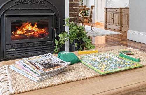 Kurrajong House | Kurrajong Holiday House - Family