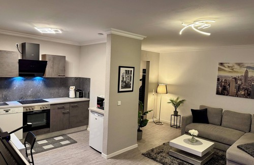 Nieder-Morlen Apartment | Kurstadt Apartment 2ZKB balcony car parking space.