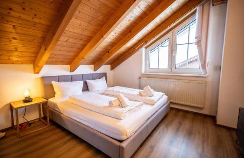 Buchenberg Apartment | Kuschelige Ferienwohnung mit Balkon & Free Wifi