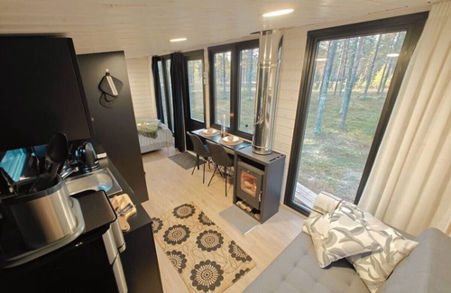 Kolari Cottage | KUUKKELI|Sauna|Fireplace|WiFi|BBQ|River|Ski 200M