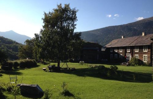 Lom House | Kvaale Gard