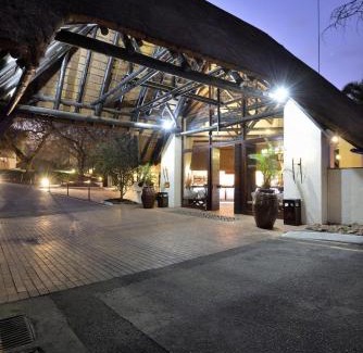 Pilanesberg National Park Hotel | Kwa Maritane Lodge