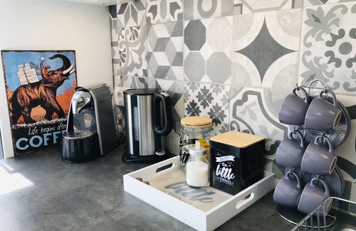 Faro Apartment | Kwadalayo Art Quarters