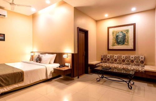Maharana Pratap Nagar Hotel | Kwality's Motel Shiraz