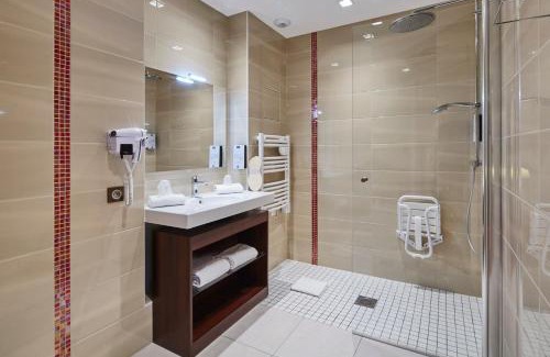 Bouaye Hotel | Kyriad Nantes Sud - Bouaye Aéroport
