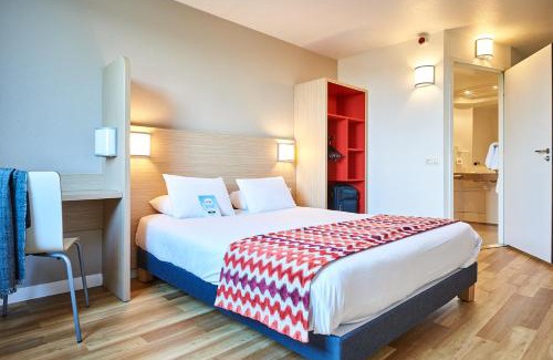 Val-de-Reuil Hotel | Kyriad Rouen Sud - Val de Reuil