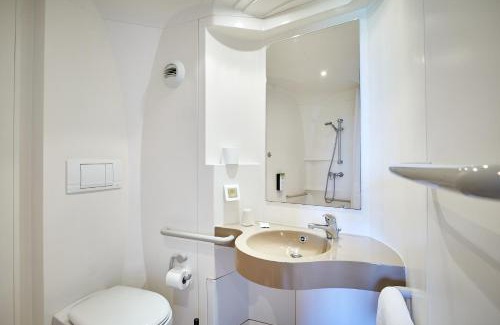 Val-de-Reuil Hotel | Kyriad Rouen Sud - Val de Reuil