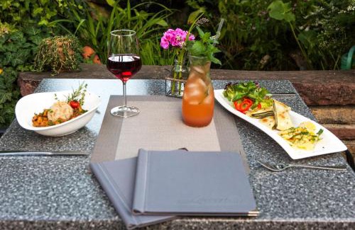 Unterboihingen Hotel | Löwen Hotel & Restaurant