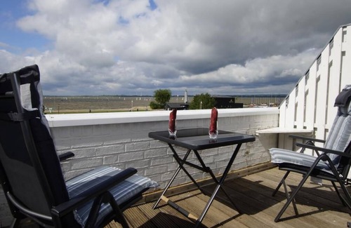 Lembruch Apartment | Lüttke Juwel, Ferienwohnung mit Traumhaftem Seeblick