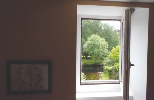 Quimperle Apartment | L'îlot Bleu Appartement T1 Dans une Maison D'artiste