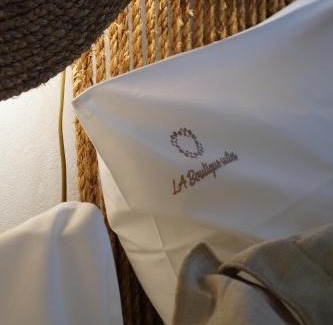 Kalathas Apartment | L A Boutique Suites with Private Hot Tub