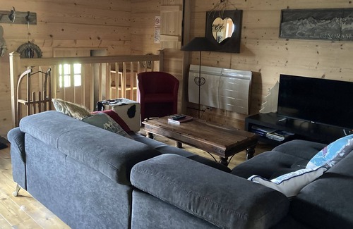 Crest-Voland Apartment | L' Alpage de CRESTERA, Gite Mont charvin on the slopes access Espace Diamant