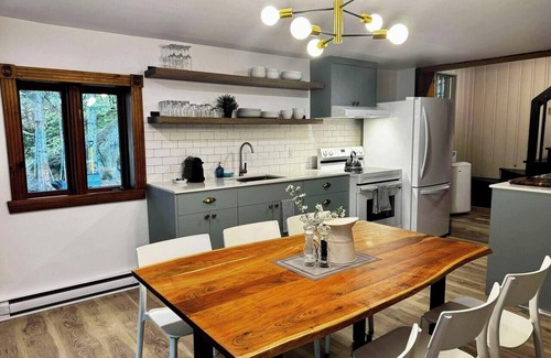 Brebeuf Ski Chalet | L'Alpiniste Tremblant & Spa | Beach 5 minutes away