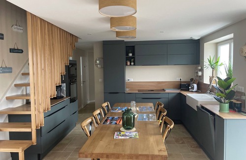 L'Epine House | L'Amorel family home