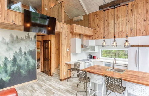 Mauricie Cottage | L'amour Des Pins - Nature, SPA, Mountain Views