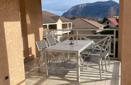 Cessenaz Apartment | L'appartement des Chênes