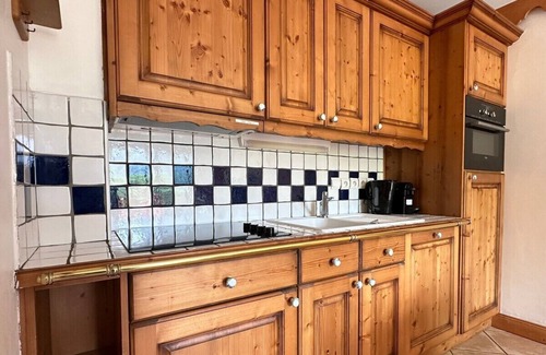 Champagny-en-Vanoise Apartment | L'Arolle Spa Calm, Mountain View