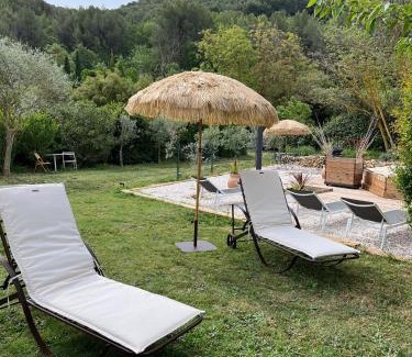 Le Castellet House | L Atelier gîte 3 étoiles avec piscine Le Jas des Oliviers